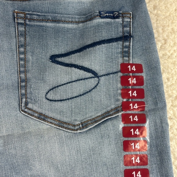 NWT Seven7 Womens Blue Denim Fray Hem Sunset Bermuda Shorts Size 14 - Picture 9 of 13